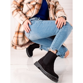 Ideal Shoes Stivaletti in pelle scamosciata sulla piattaforma nero 1