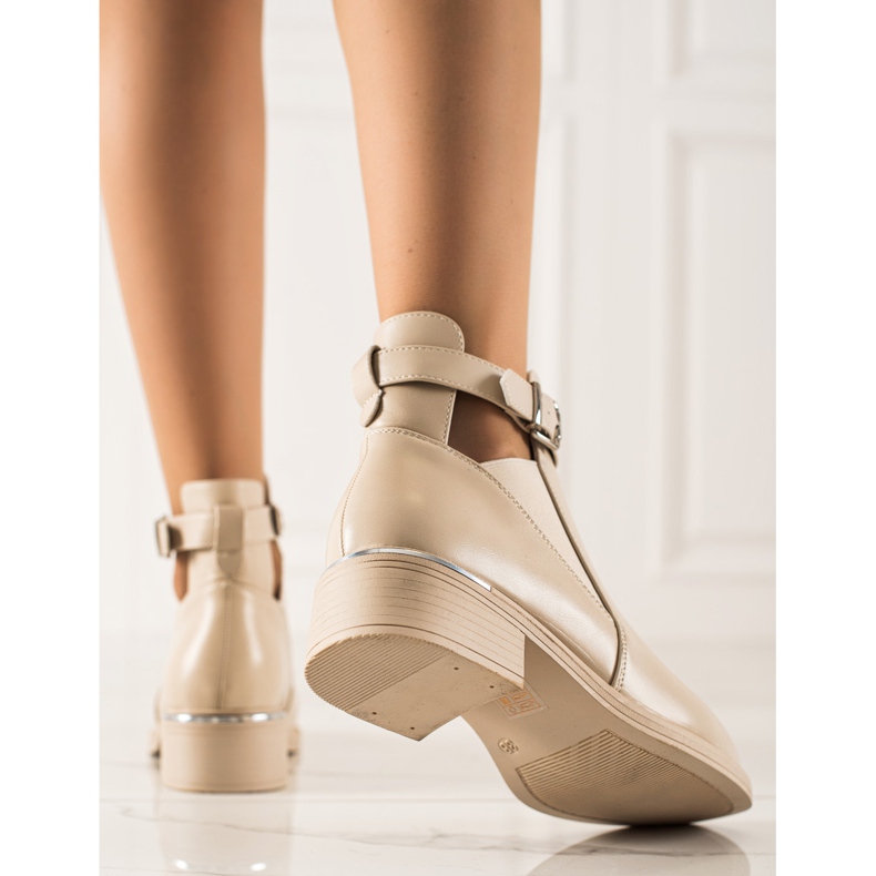 Marquiz Stivaletti Beige Con Un Taglio 1