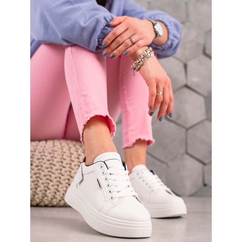 Ideal Shoes Sneakers in ecopelle bianche bianco nero 2