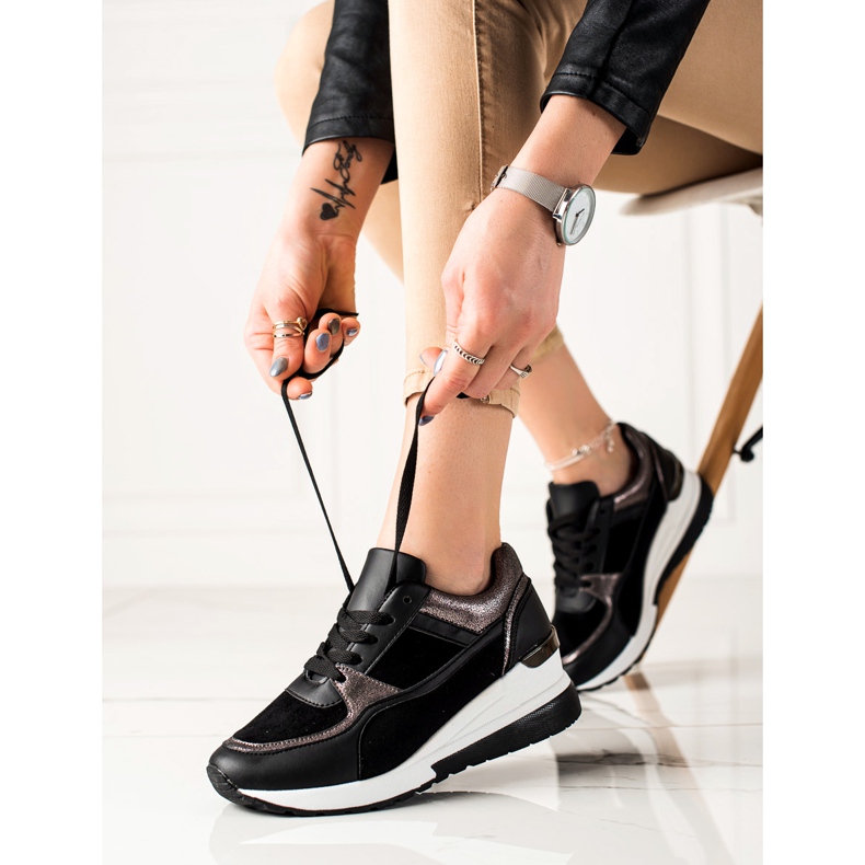 TRENDI Scarpe da ginnastica nere alla moda nero 1
