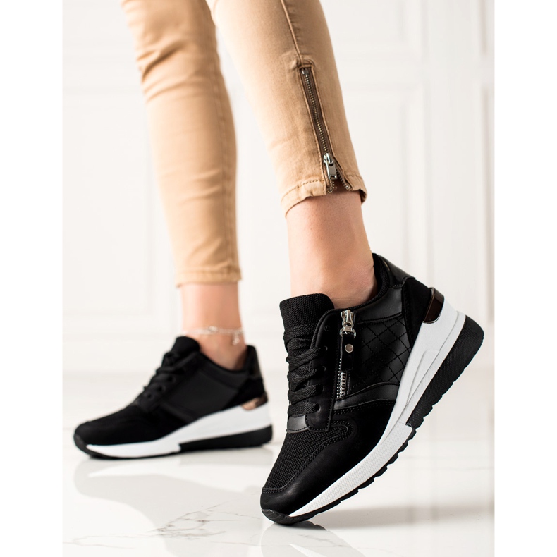 TRENDI Sneakers nere con zeppa nero 2