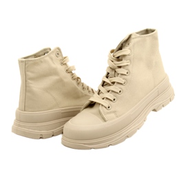 News Sneaker ad alta beige sulla piattaforma 21SP02-1050 3