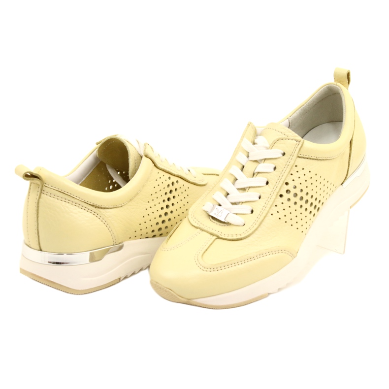Scarpe in pelle traforata da donna Caprice 23500-28 655 gialle giallo 4