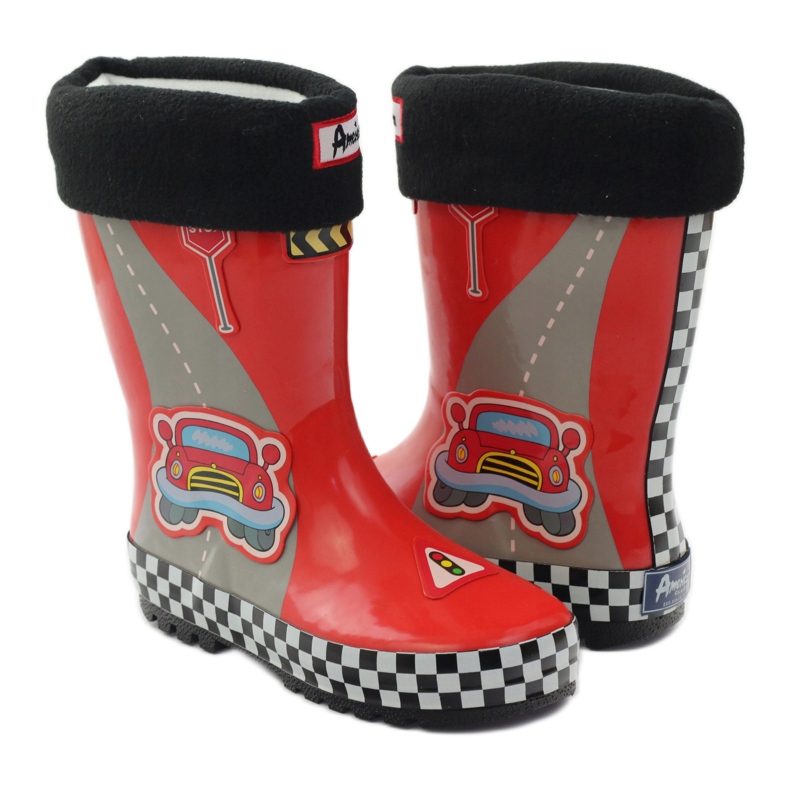 American Club Wellies isolati con un calzino Red Car bianco nero rosso grigio 2