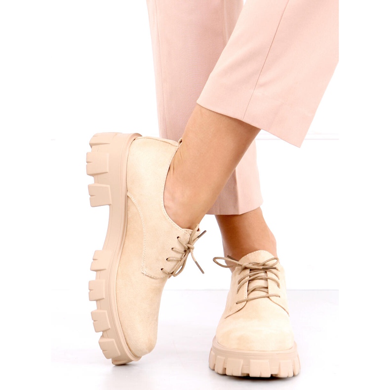 Scarpe su una spessa suola Apollo Beige 2