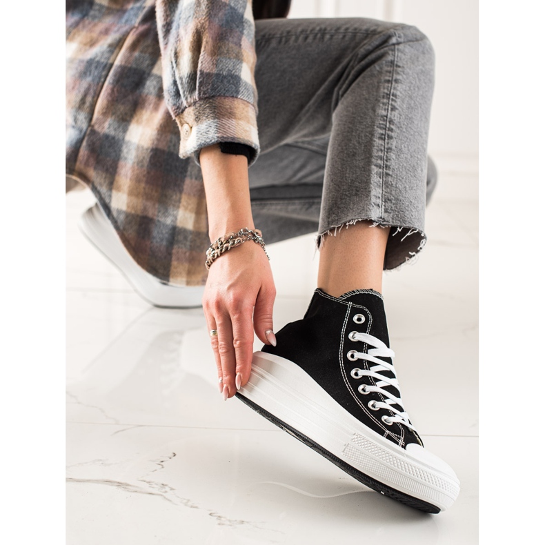 TRENDI Sneakers alla moda sulla piattaforma nero 1