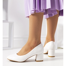 Décolleté bianche da donna di Marot bianco ecru 1