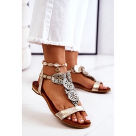 Lewski Shoes Sandali in pelle traforati Lewski 3049 Golden d'oro 2
