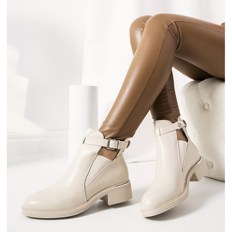 Stivali beige da donna Fern 1