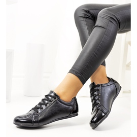 Scarpe nere con punta verniciata di Parady nero 1