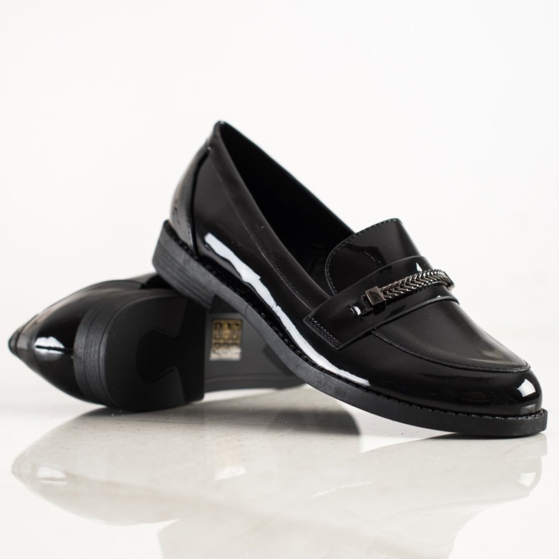 TRENDI Eleganti scarpe laccate nero 1