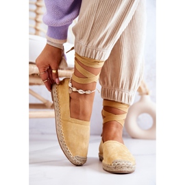 FB1 Espadrillas in camoscio giallo Ismanne allacciate 2