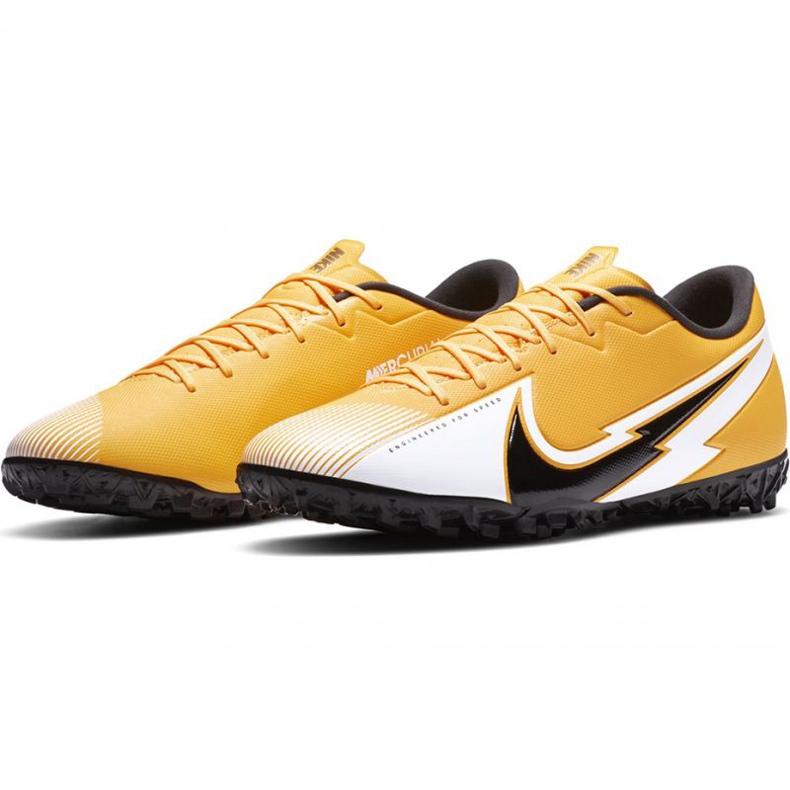 Nike Mercurial Vapor 13 Academy Tf M AT7996 801 scarpa da calcio nero, arancione, giallo gialli 1