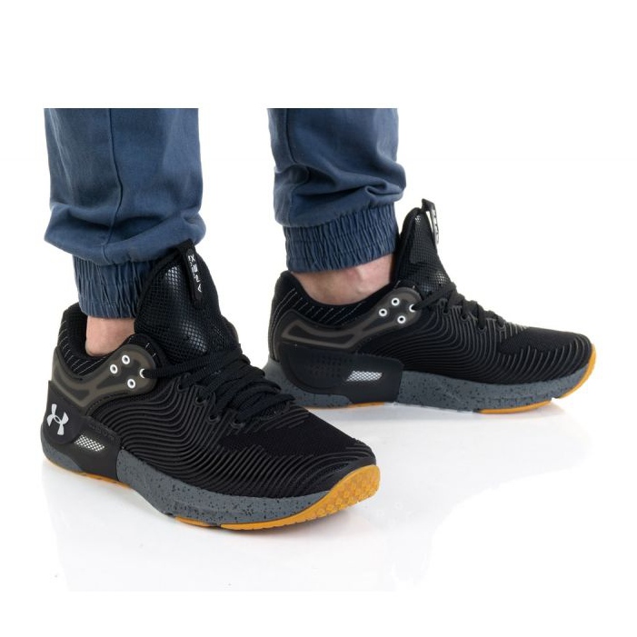 Scarpe Under Armour Hovr Apex 2 M 3023 007-001 nero 1
