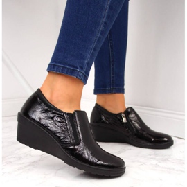 Scarpa in pelle laccata Helios W 389 nero 2