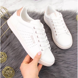 Sneakers basse con ecopelle Big Star W DD274583 bianco 1