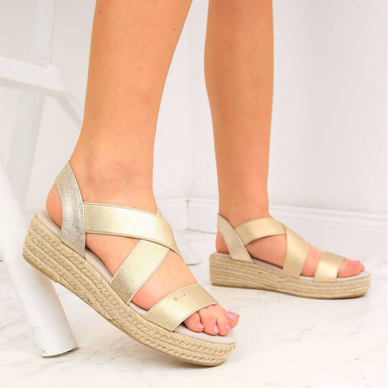 Sandali espadrillas sulla piattaforma Big Star W HH274414 oro d'oro 2
