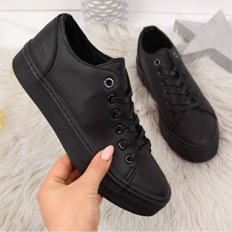 Sneakers basse nere sulla piattaforma Big Star W II274098 nero 1