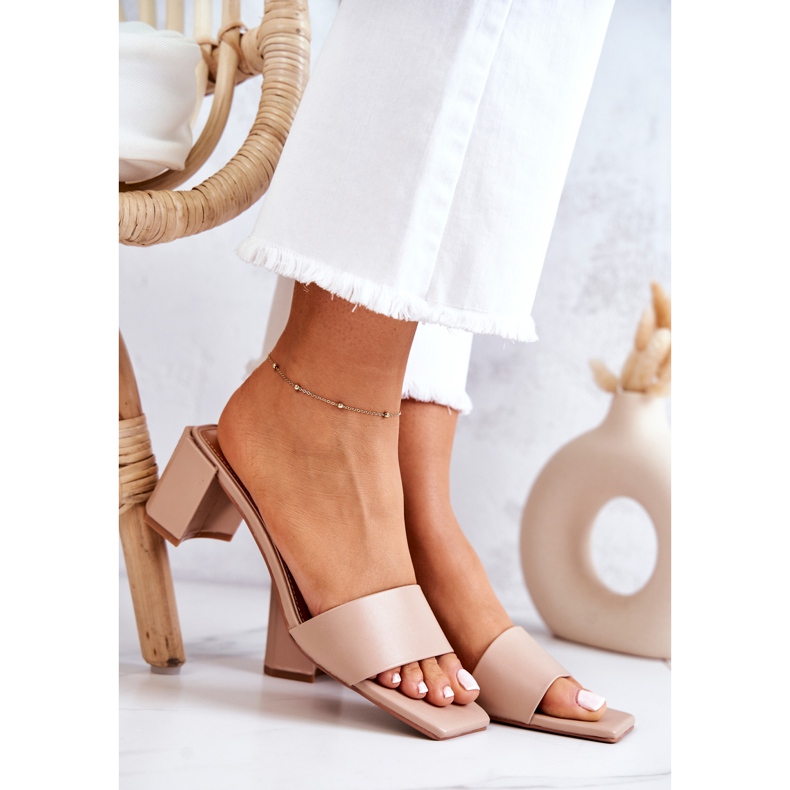 FJ1 Ciabatte In Pelle Sul Tacco Alto Beige Netty 1