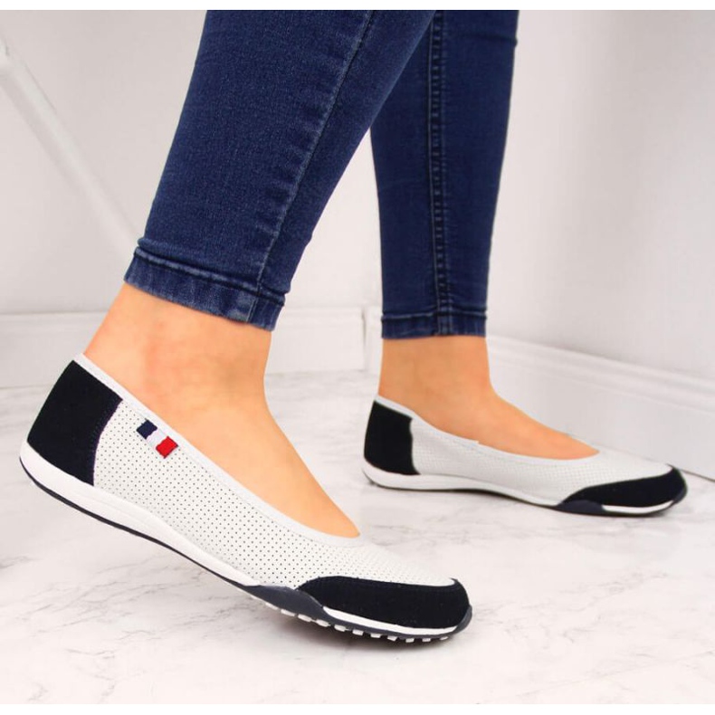 Ballerine traforate in pelle Filippo W PAW198A bianche bianco 2