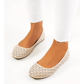 Ballerine beige con motivo Grie traforato 1