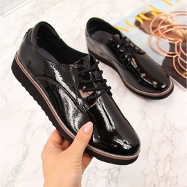 Scarpa in pelle laccata Filippo W PAW174 nera nero 1