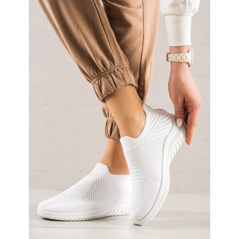TRENDI Comode scarpe da ginnastica slip-on bianco 2
