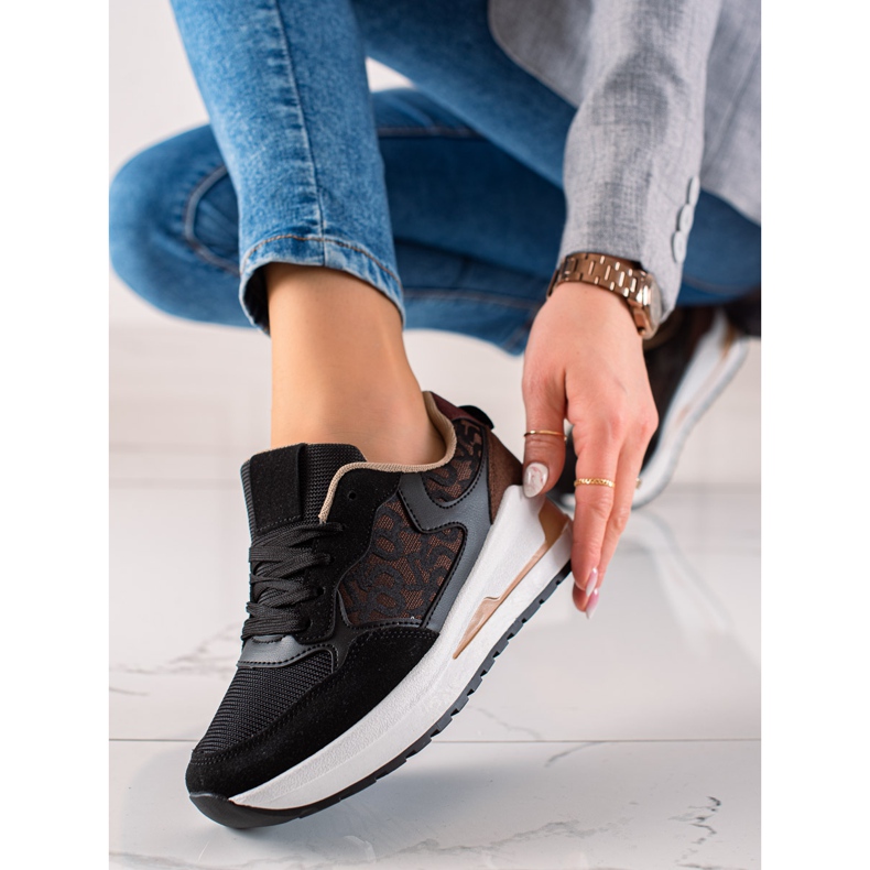 TRENDI Sneakers alla moda sulla piattaforma marrone nero 1