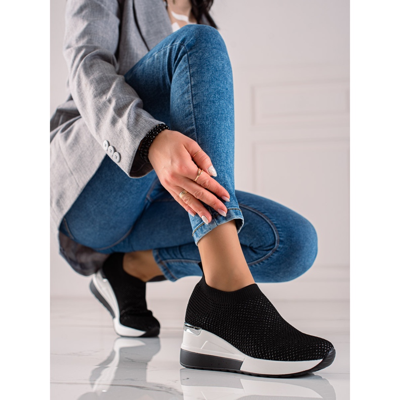 TRENDI Sneakers con zeppa alla moda nero 2