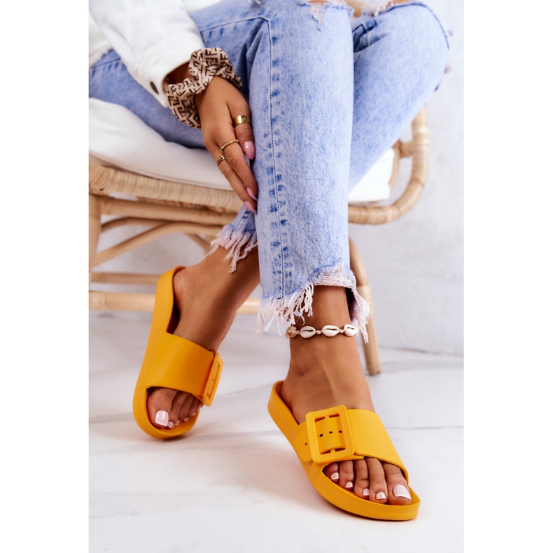 Pantofole da donna Big Star con fibbia FF274A393 Arancio arancia 2