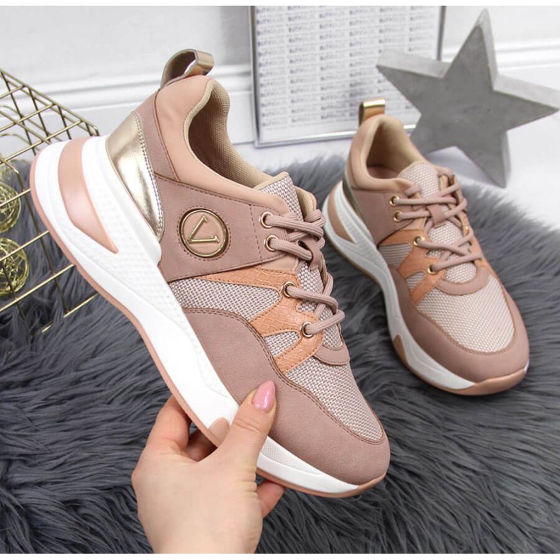 Sneakers sulla piattaforma Vinceza W JAN79B rosa sporco 1