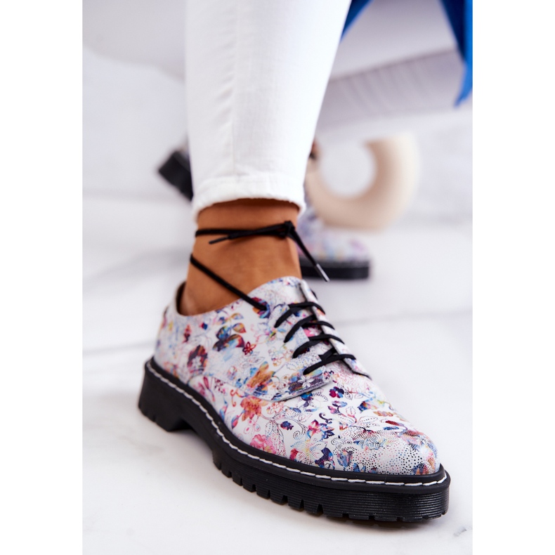 Scarpe Oxford da donna Maciejka 4087A-38 in pelle bianche con fiori bianco multicolore 2