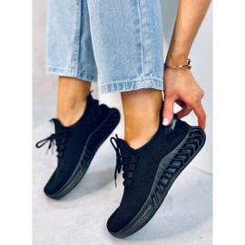 Kenza Scarpe sportive a calzino nero 1