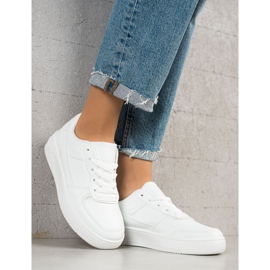 TRENDI Sneakers classiche sulla piattaforma bianco 1