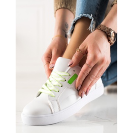 TRENDI Sneakers classiche stringate bianca 1