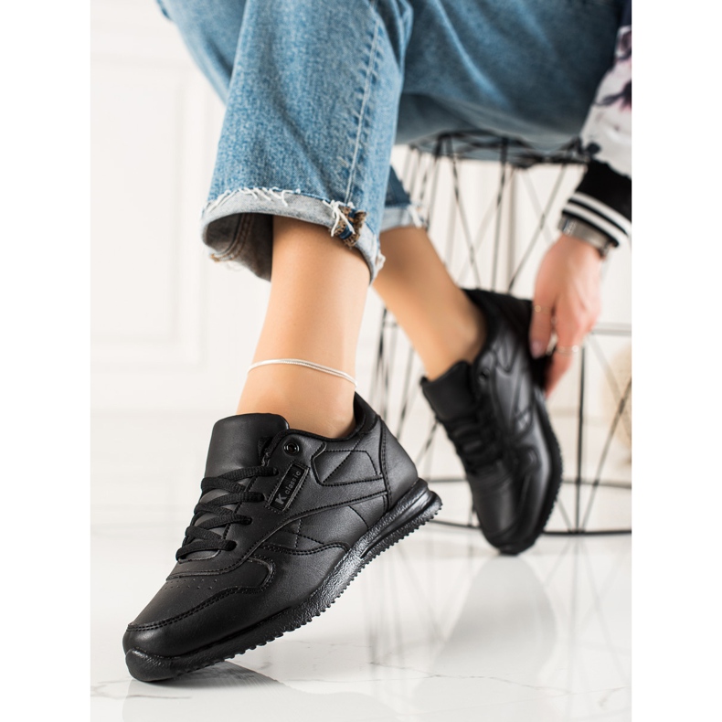 TRENDI Scarpe sportive classiche nero 1