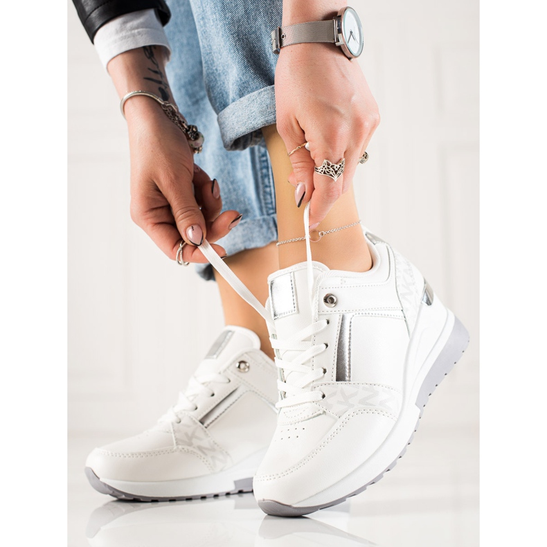 TRENDI Sneakers con zeppa alla moda bianco 1