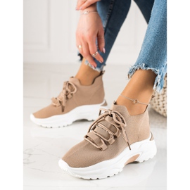 Camo Comode scarpe sportive sulla piattaforma beige 1