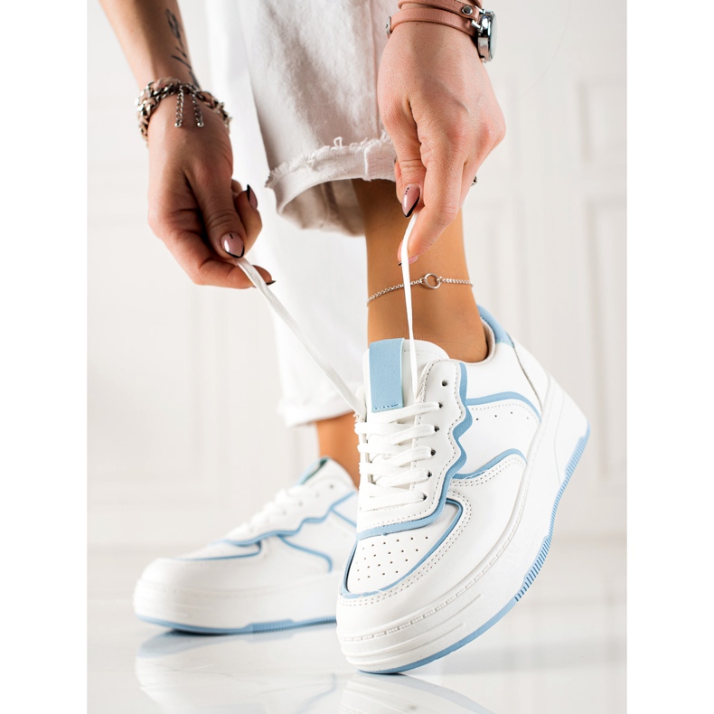 Bestelle Scarpe da ginnastica alla moda bianca 1