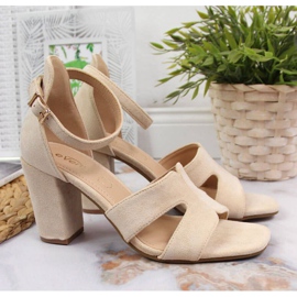 Sandali sul palo di eVento W EVE344A beige 2