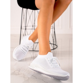 TRENDI Scarpe sportive leggere bianca 1