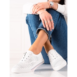 Vinceza Sneakers VICEZA in pelle traforata bianca 1