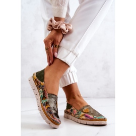 Mocassini da donna in pelle Maciejka 05434-09 Verde multicolore 2