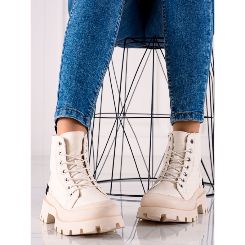 Trappers sulla piattaforma S. Barski beige 2