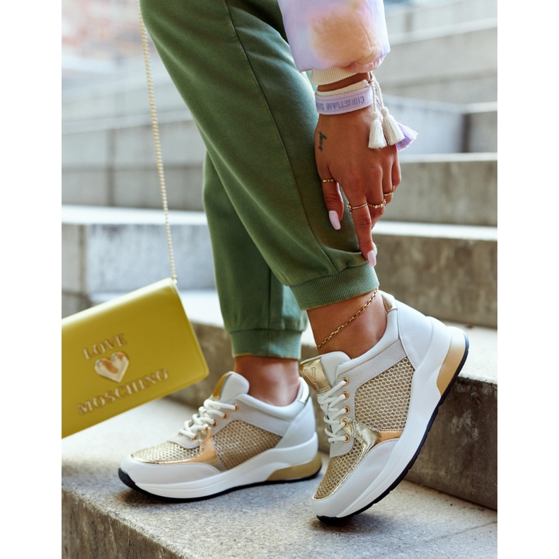 Vinceza Scarpe sportive alla moda Sneakers da donna bianche e oro Danielle bianca 1