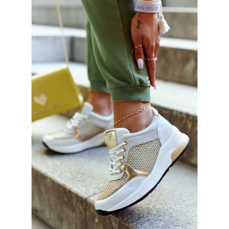 Vinceza Scarpe sportive alla moda Sneakers da donna bianche e oro Danielle bianco 2