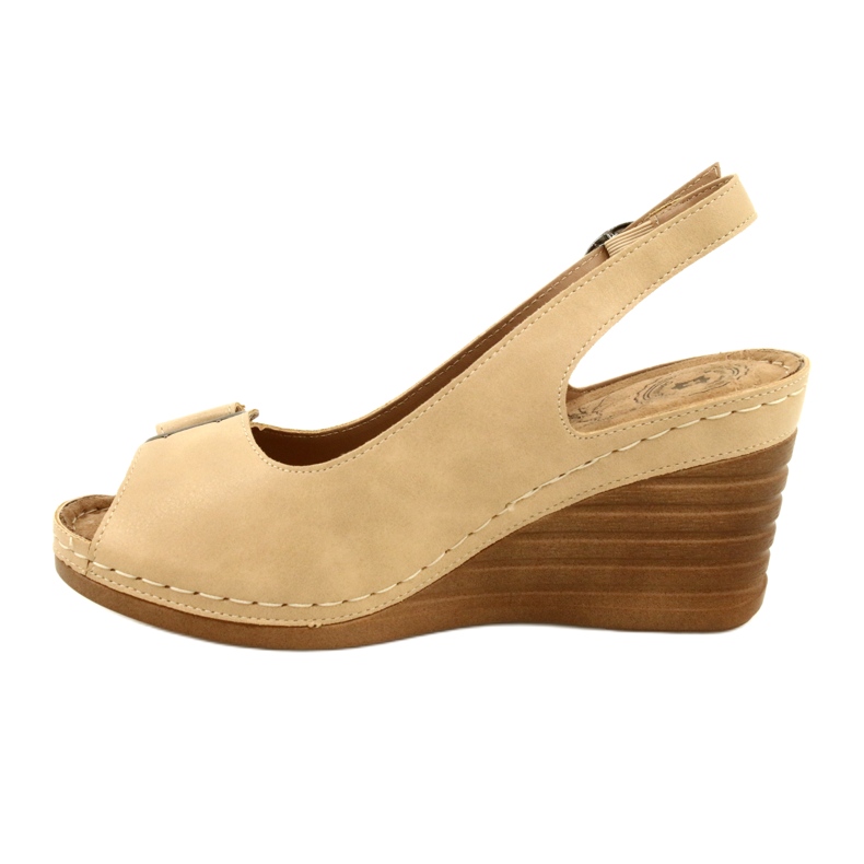 Sandali a cuneo femminile con decorazione evento 22SD98-4544 beige 1