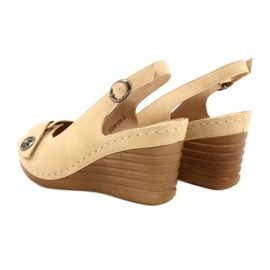 Sandali a cuneo femminile con decorazione evento 22SD98-4544 beige 4
