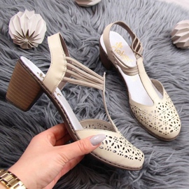 Sandali in pelle Rieker W RKR316 beige 1