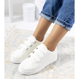 Sneakers bianche sulla piattaforma Nizza bianca 1